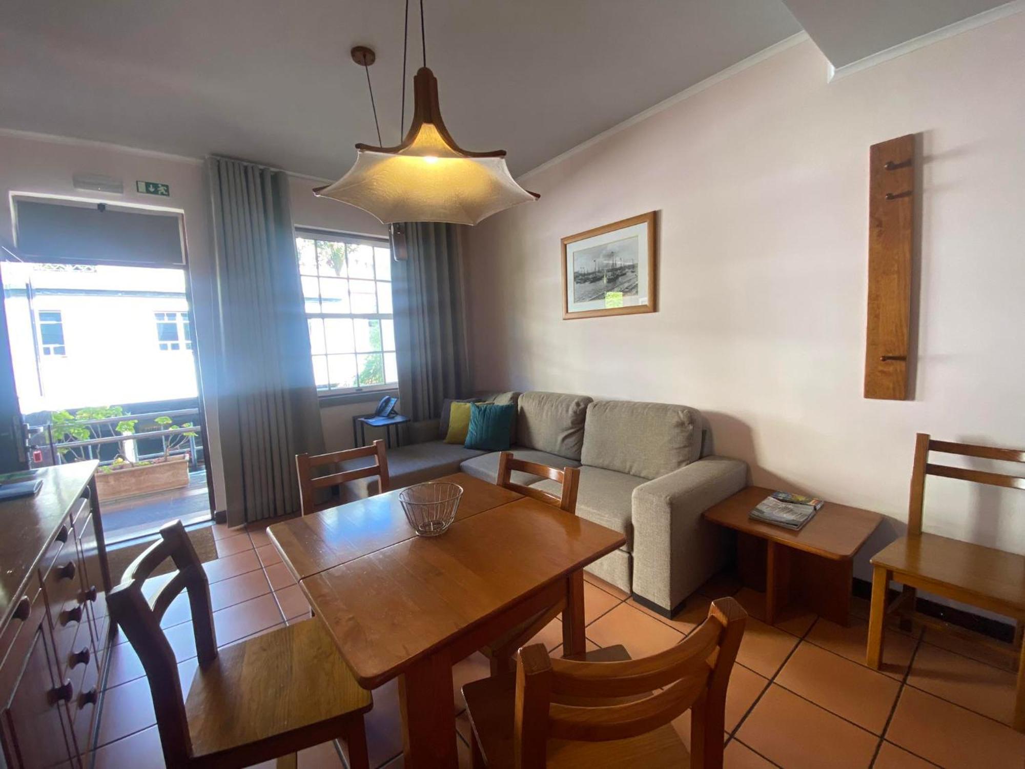 Apartamentos Turisticos Verdemar Horta  Luaran gambar