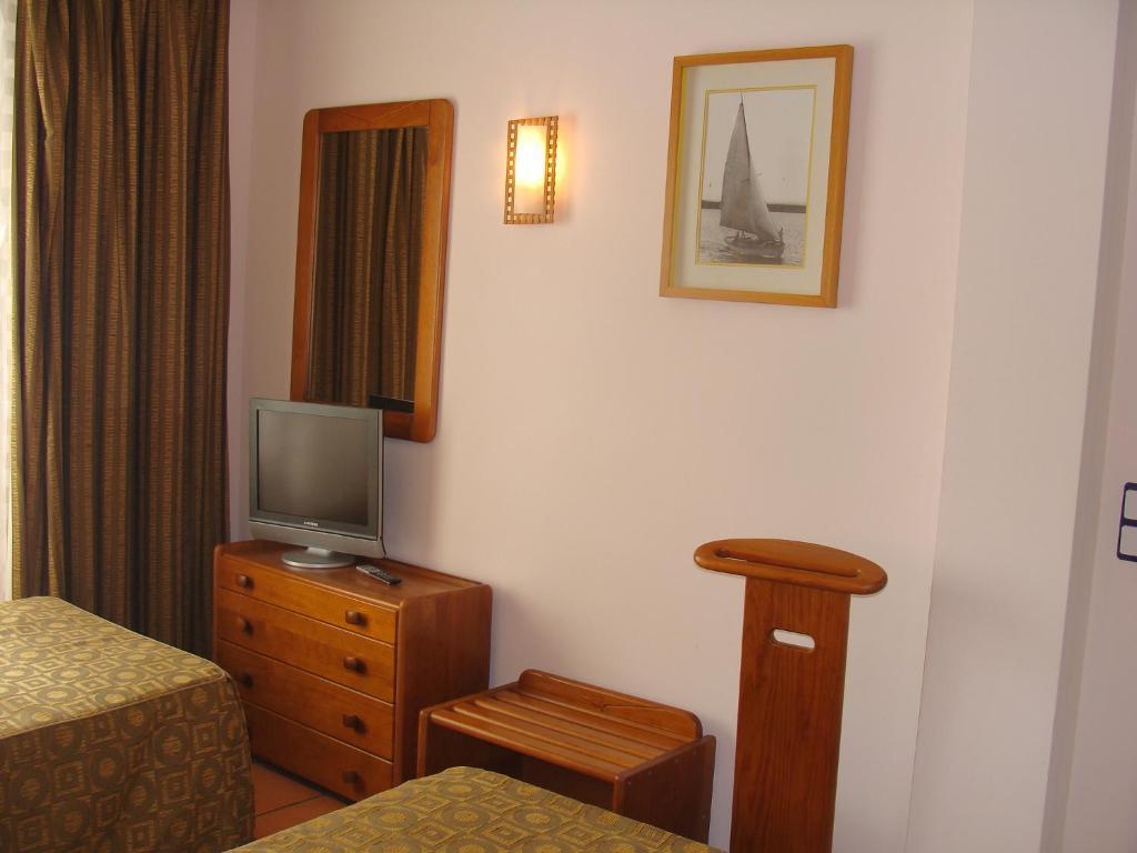 Apartamentos Turisticos Verdemar Horta  Bilik gambar